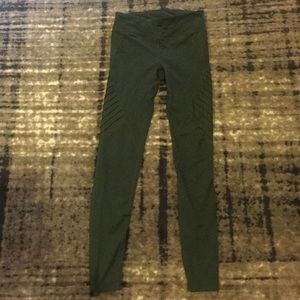 JoyLab by Target olive green leggings.